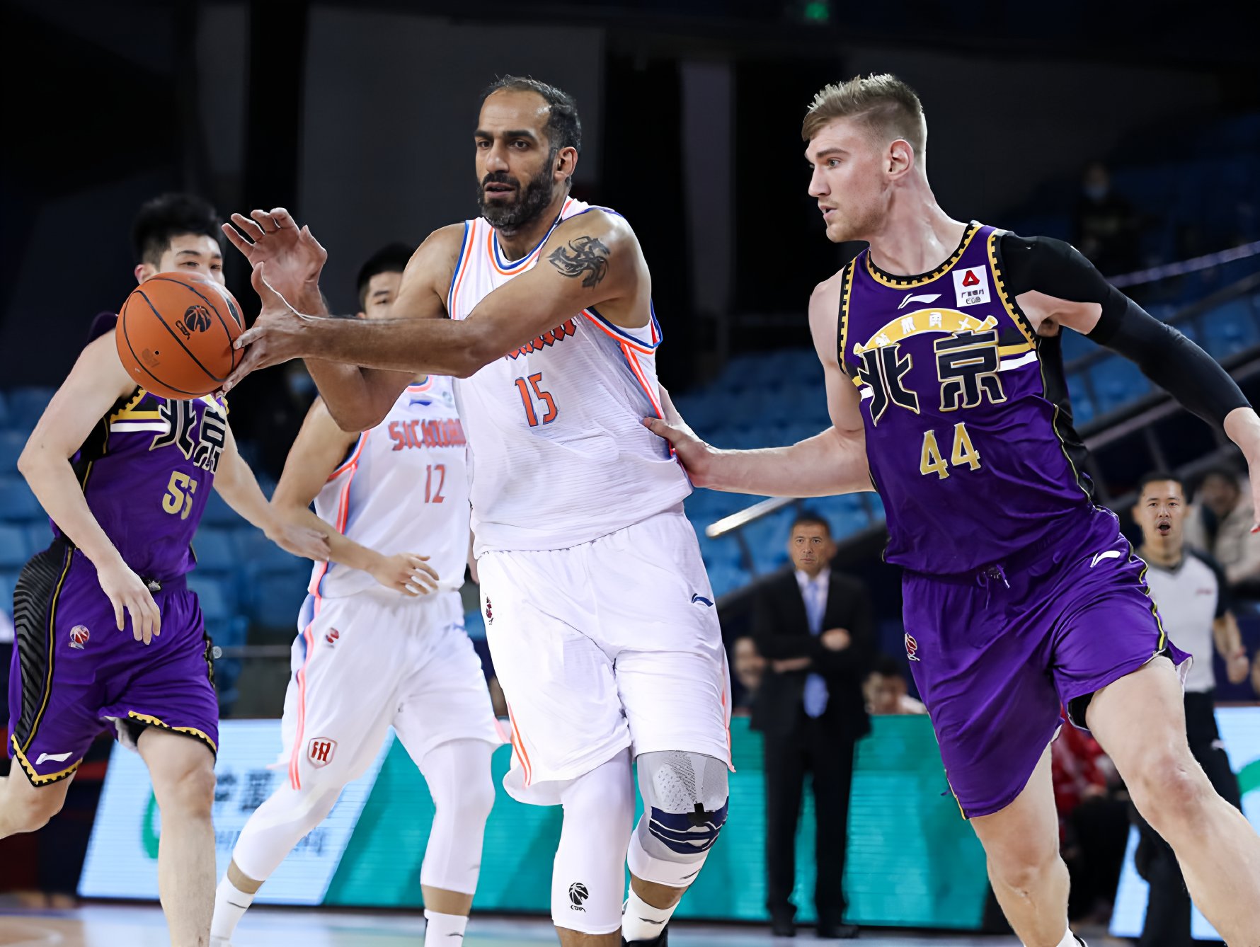 欧宝体育丹佛掘金内部沟通备战CBA季后赛新疆广汇篮板制胜备战意大利杯，菲尼克斯太阳迎全明星赛关键赛直接炸裂的简单介绍